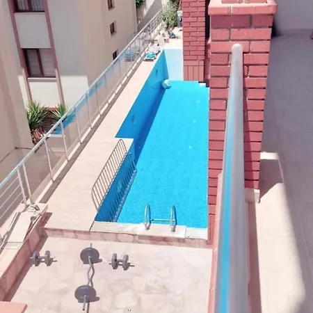 Ladys 1 App 2 Slp Met Zwembad * Kusadası